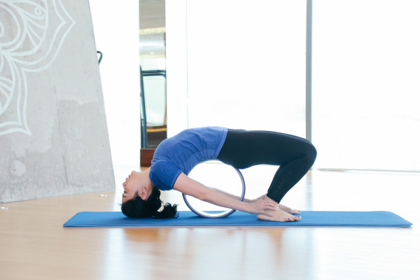 Vợ chồng Đình Lâm Yến Như: Yoga là sợi dây gắn kết tình cảm gia đình